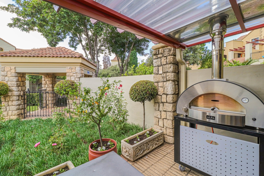 To Let 2 Bedroom Property for Rent in Morningside Gauteng