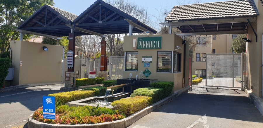 1 Bedroom Property for Sale in Douglasdale Gauteng