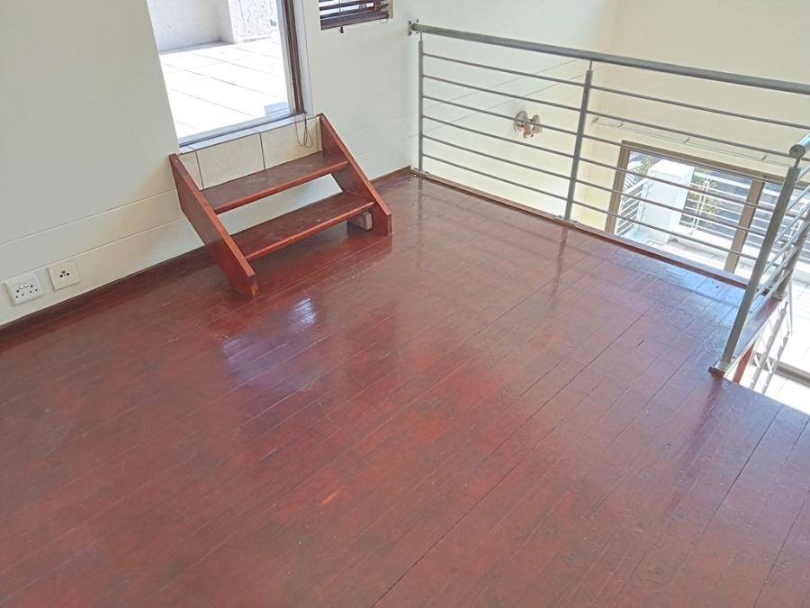 1 Bedroom Property for Sale in Douglasdale Gauteng