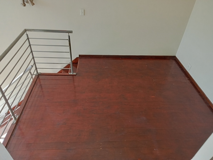 1 Bedroom Property for Sale in Douglasdale Gauteng