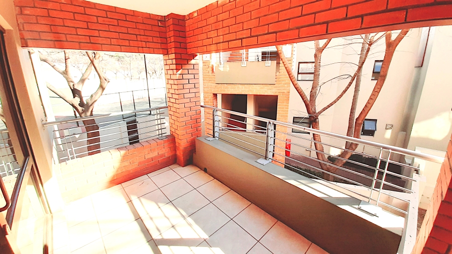 1 Bedroom Property for Sale in Bryanston Gauteng