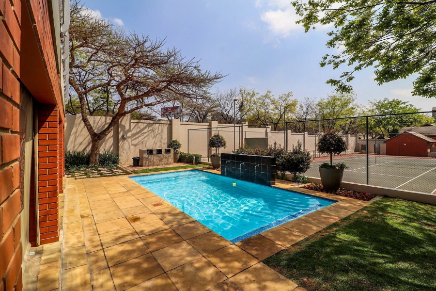 1 Bedroom Property for Sale in Bryanston Gauteng