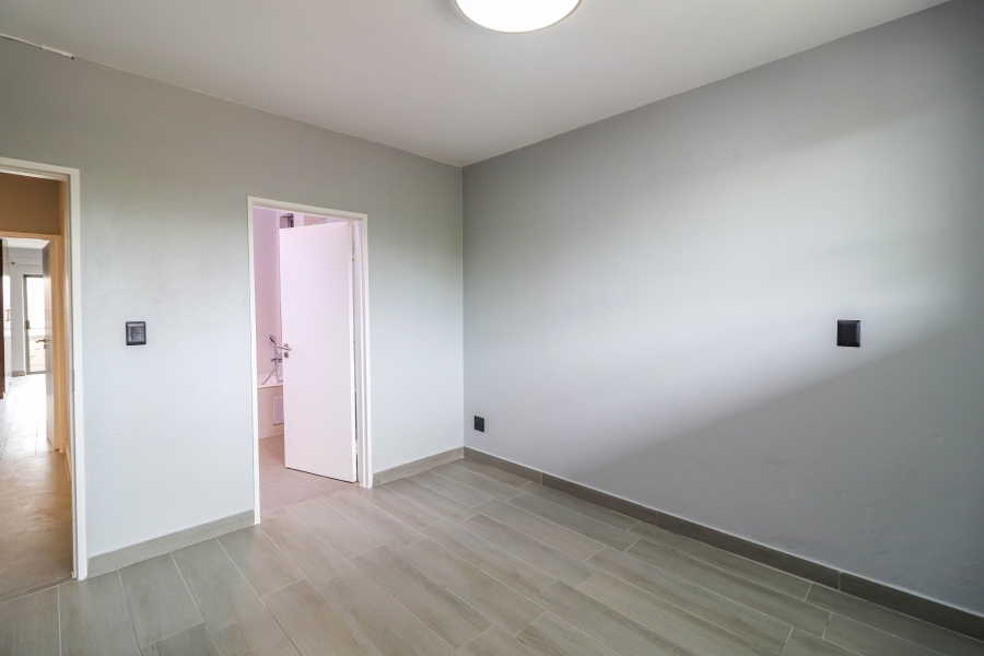 To Let 2 Bedroom Property for Rent in Sandton Central Gauteng