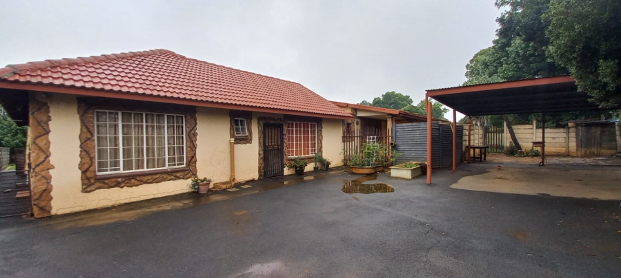 To Let 2 Bedroom Property for Rent in Bredell Gauteng