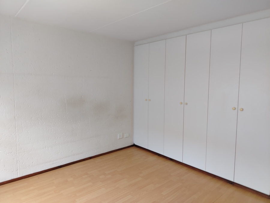 2 Bedroom Property for Sale in Eveleigh Gauteng