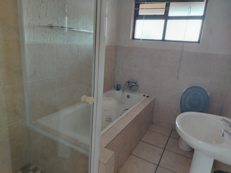 2 Bedroom Property for Sale in Eveleigh Gauteng