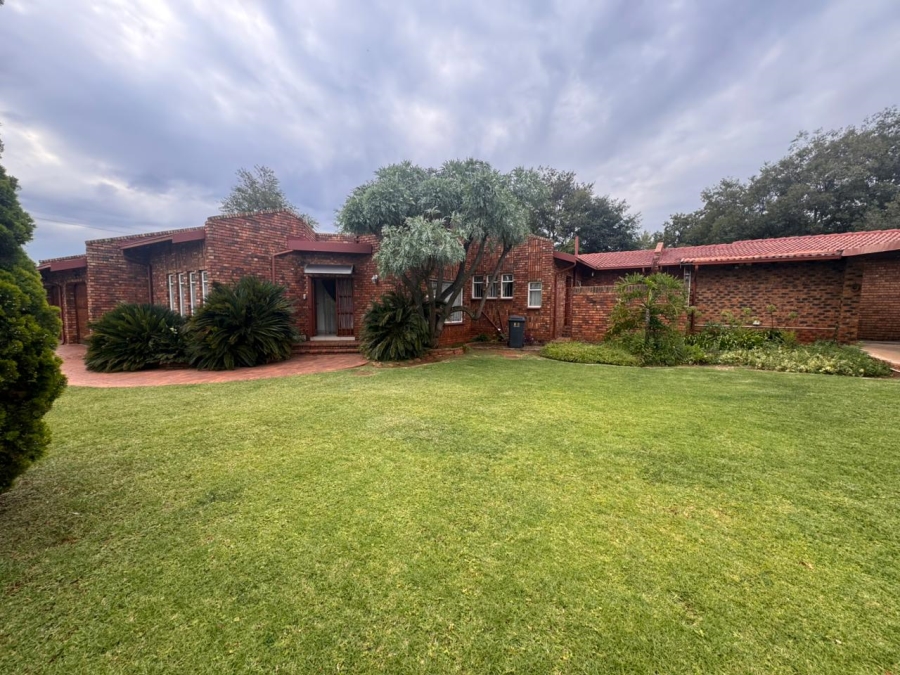 4 Bedroom Property for Sale in Dalpark Proper Gauteng