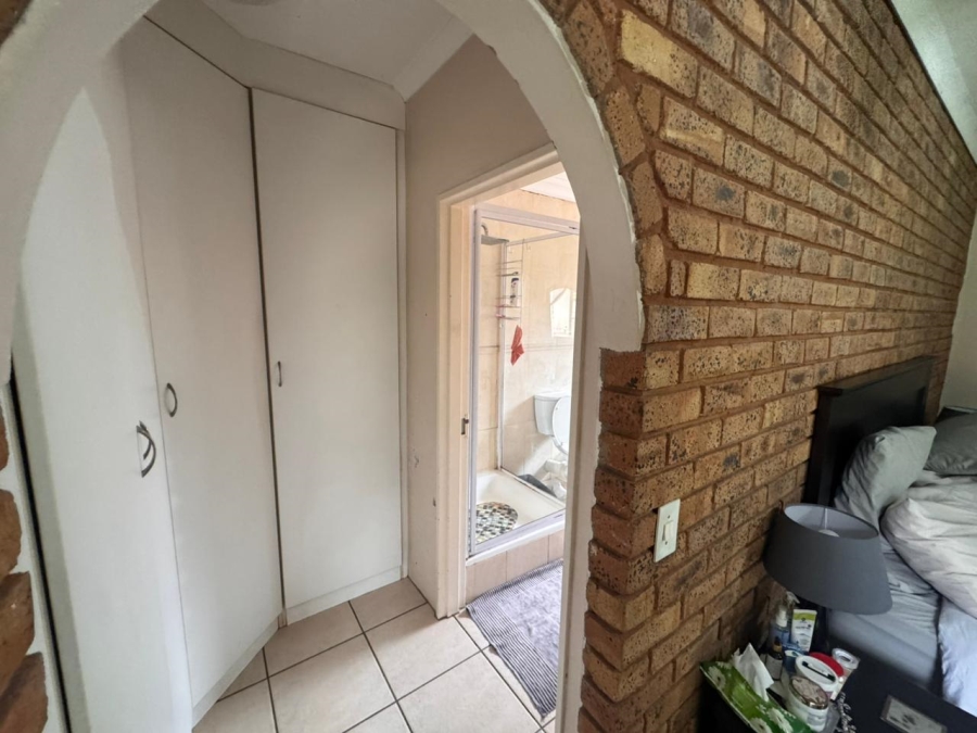 4 Bedroom Property for Sale in Dalpark Proper Gauteng