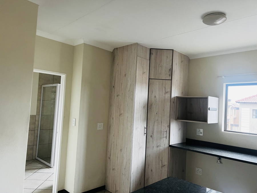2 Bedroom Property for Sale in Norton Park Gauteng