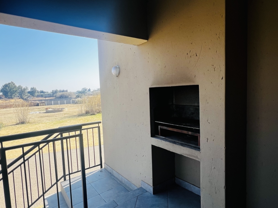 2 Bedroom Property for Sale in Norton Park Gauteng