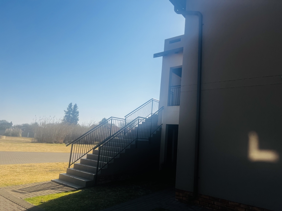 2 Bedroom Property for Sale in Norton Park Gauteng