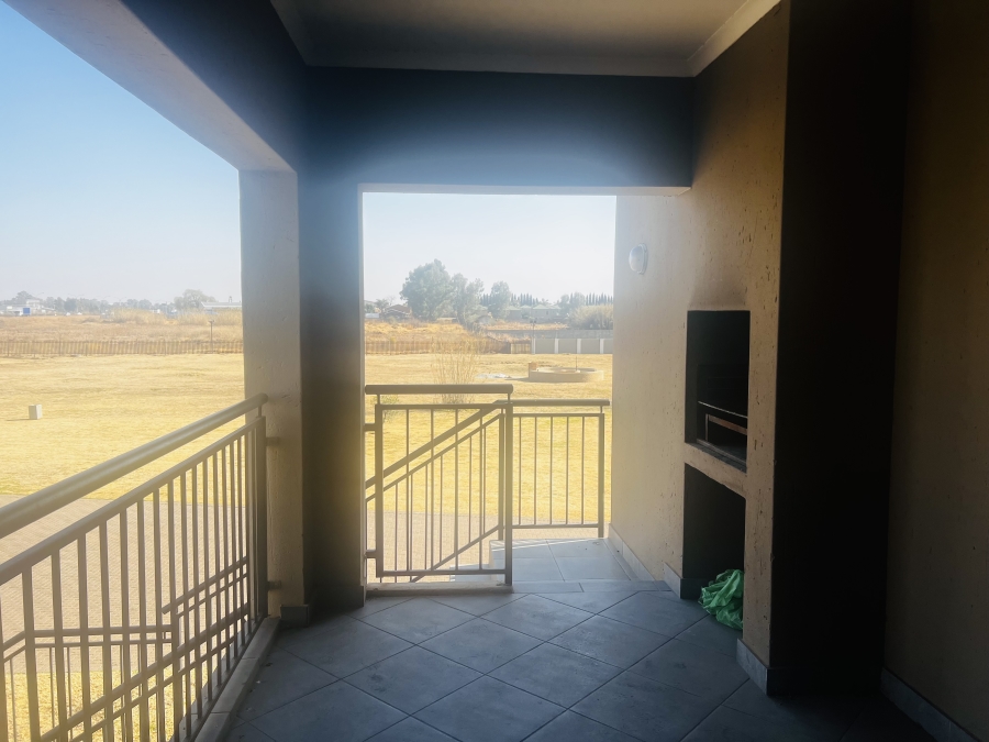 2 Bedroom Property for Sale in Norton Park Gauteng