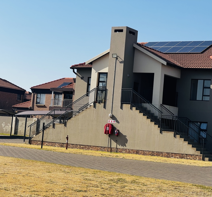 2 Bedroom Property for Sale in Norton Park Gauteng