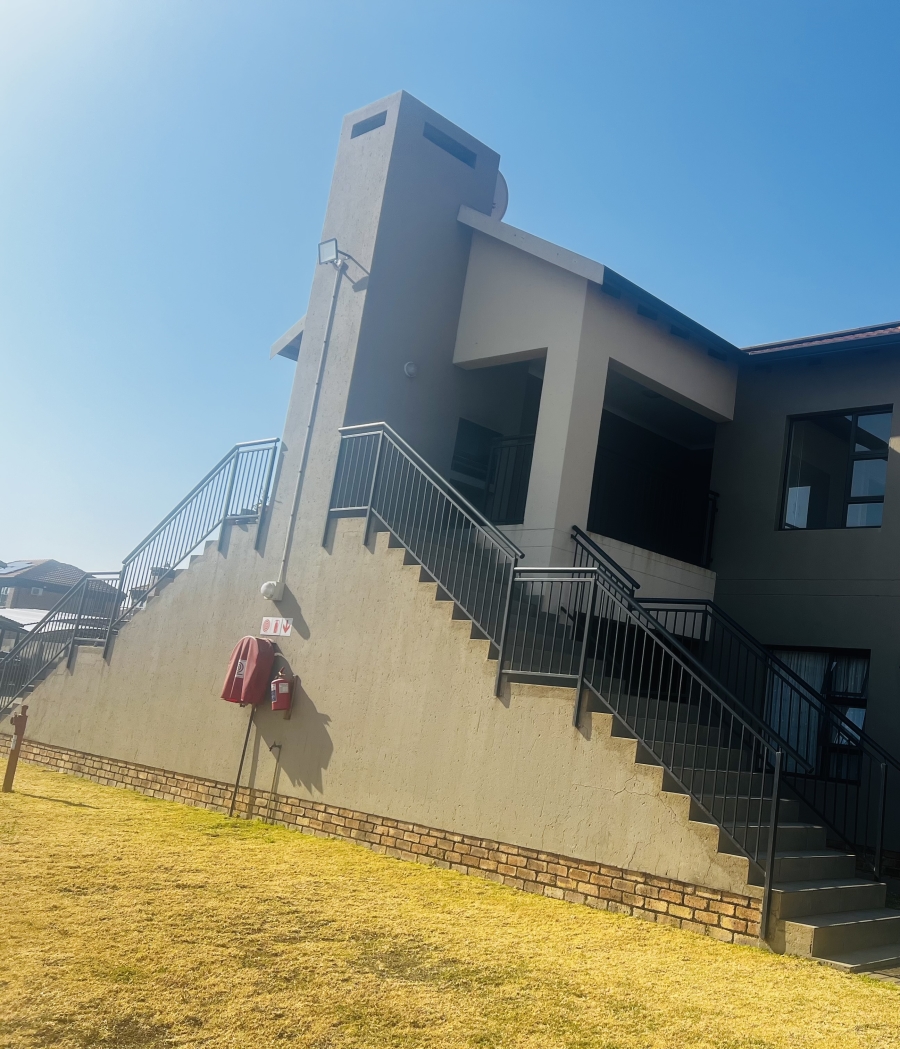 2 Bedroom Property for Sale in Norton Park Gauteng