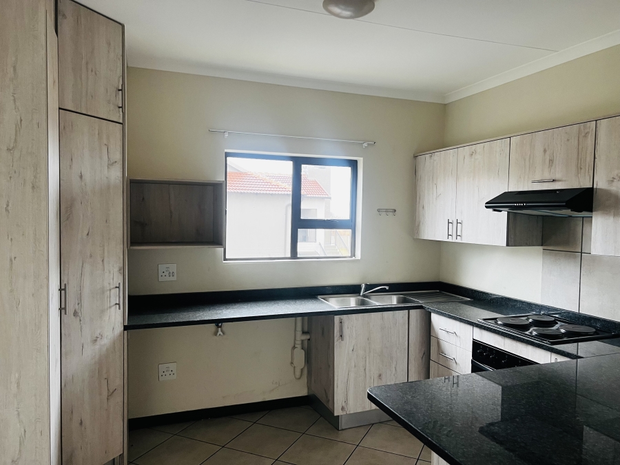 2 Bedroom Property for Sale in Norton Park Gauteng