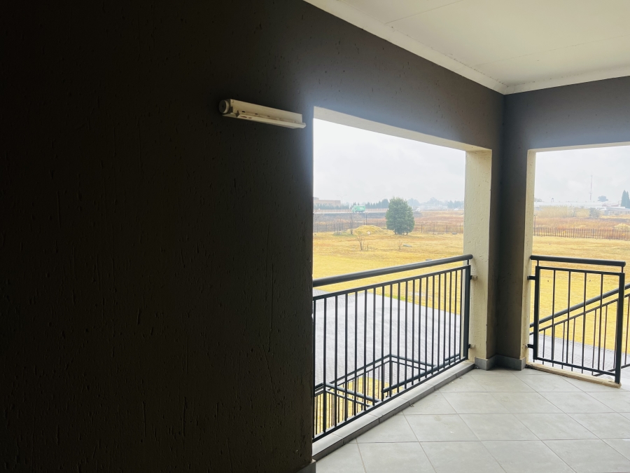 2 Bedroom Property for Sale in Norton Park Gauteng