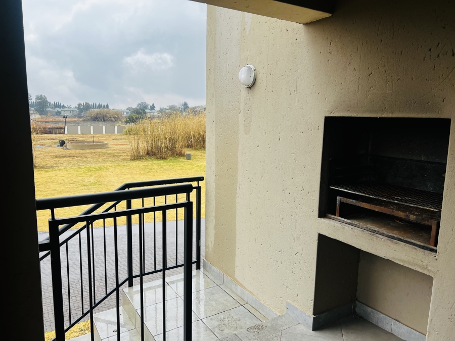 2 Bedroom Property for Sale in Norton Park Gauteng