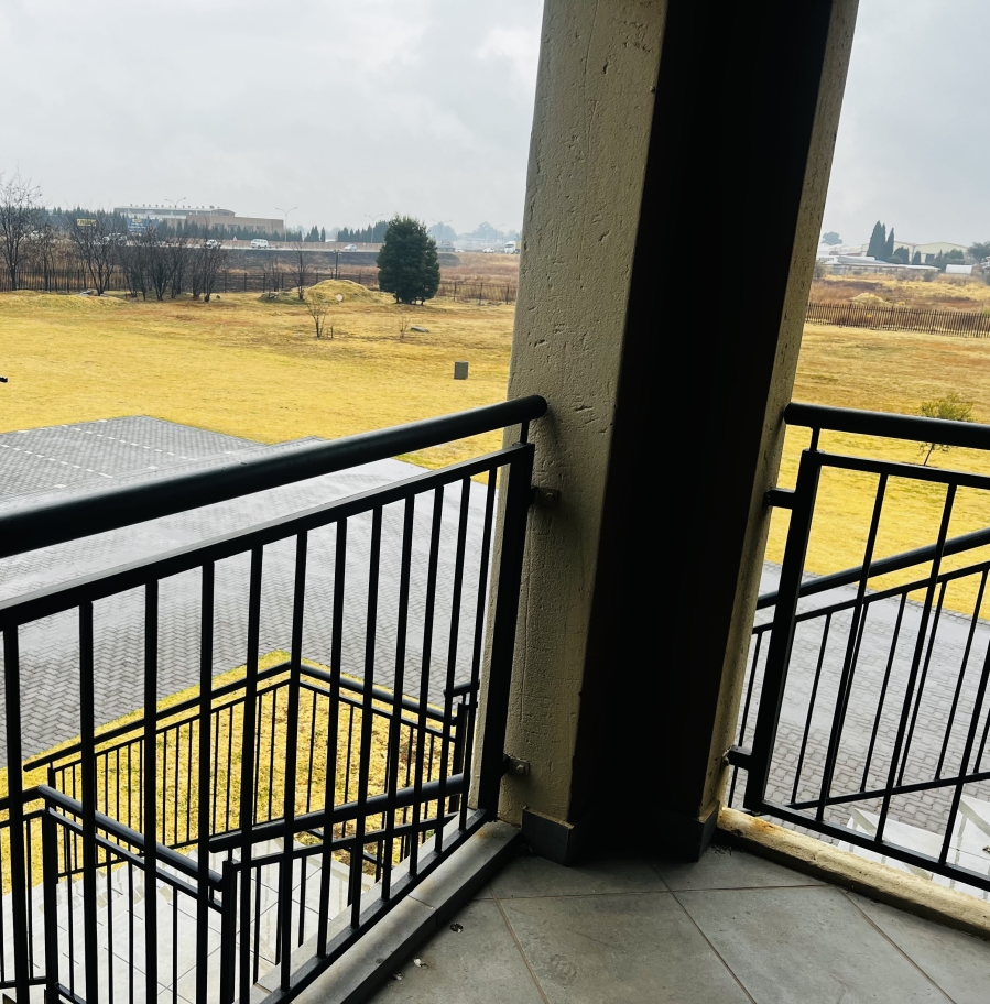 2 Bedroom Property for Sale in Norton Park Gauteng