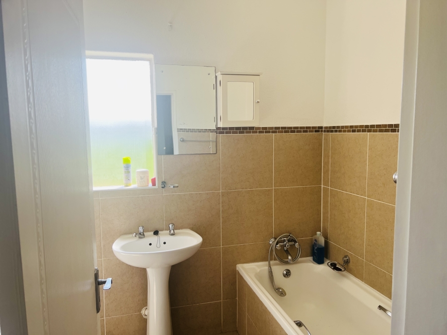 2 Bedroom Property for Sale in Pomona Gauteng