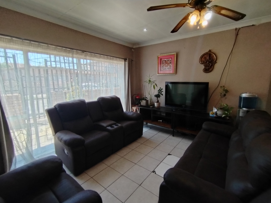 4 Bedroom Property for Sale in Actonville Gauteng