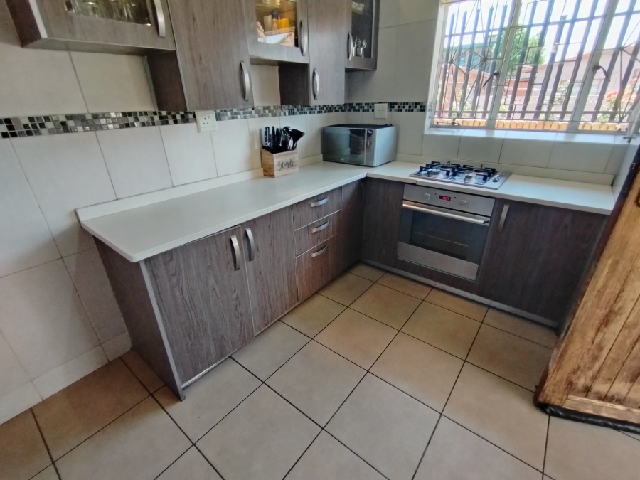 4 Bedroom Property for Sale in Actonville Gauteng