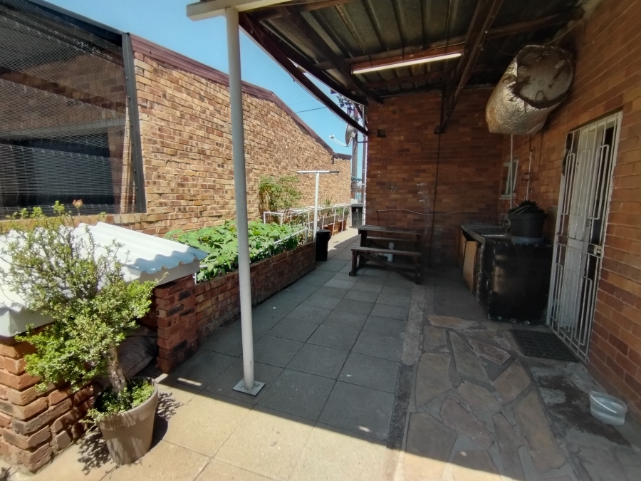 4 Bedroom Property for Sale in Actonville Gauteng