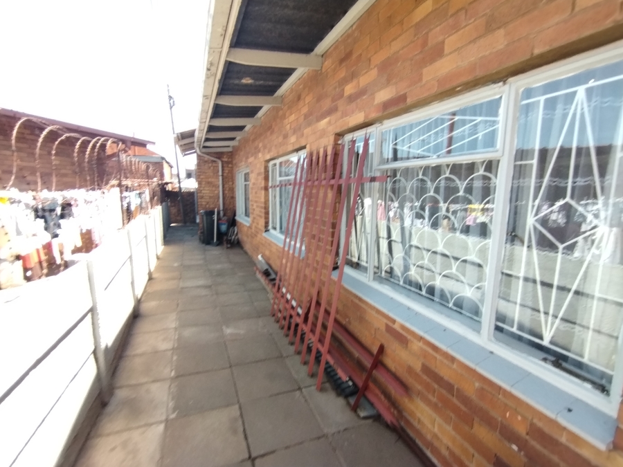 4 Bedroom Property for Sale in Actonville Gauteng