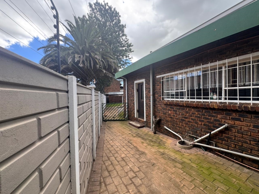 4 Bedroom Property for Sale in Sunair Park Gauteng