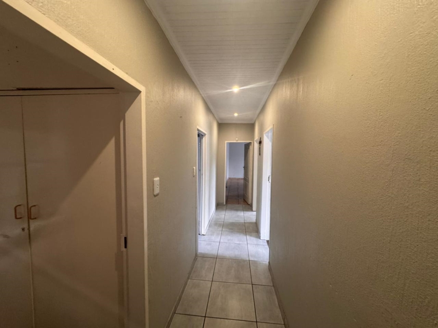 4 Bedroom Property for Sale in Sunair Park Gauteng