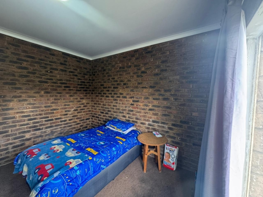 4 Bedroom Property for Sale in Sunair Park Gauteng