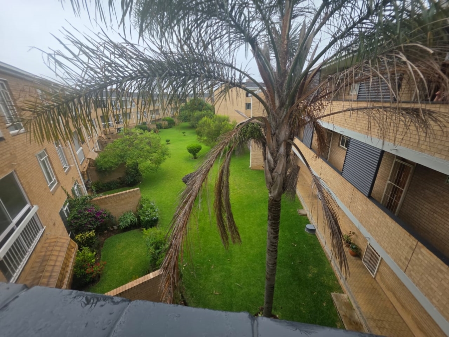 2 Bedroom Property for Sale in Morehill Gauteng