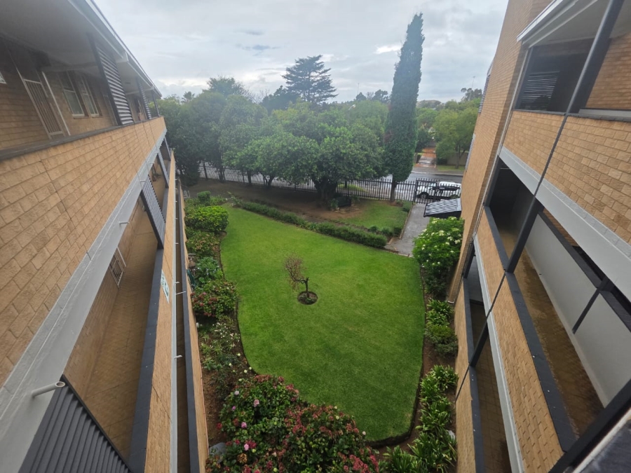 2 Bedroom Property for Sale in Morehill Gauteng