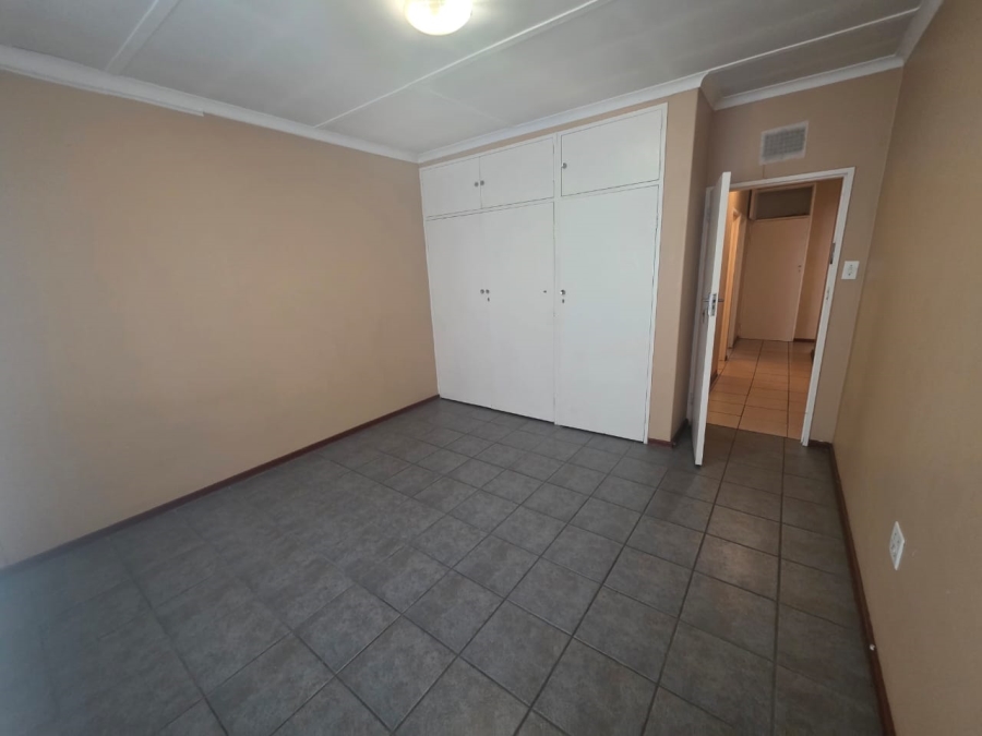 2 Bedroom Property for Sale in Morehill Gauteng