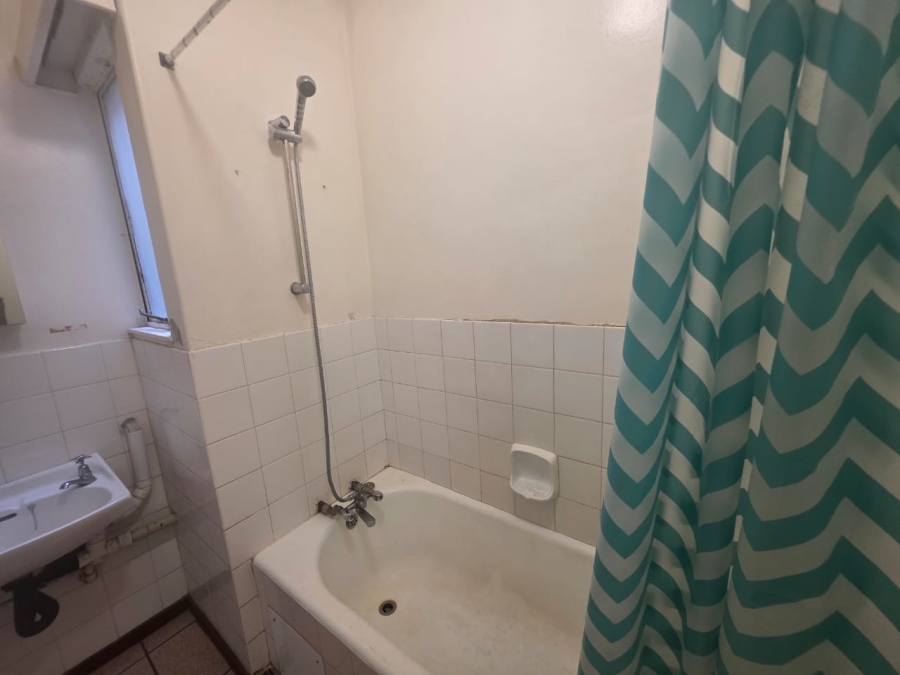 2 Bedroom Property for Sale in Morehill Gauteng