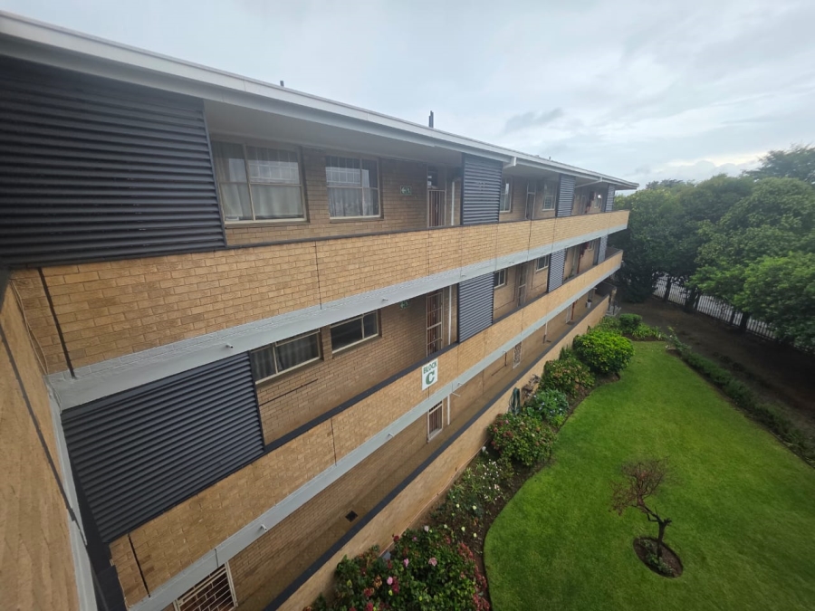 2 Bedroom Property for Sale in Morehill Gauteng