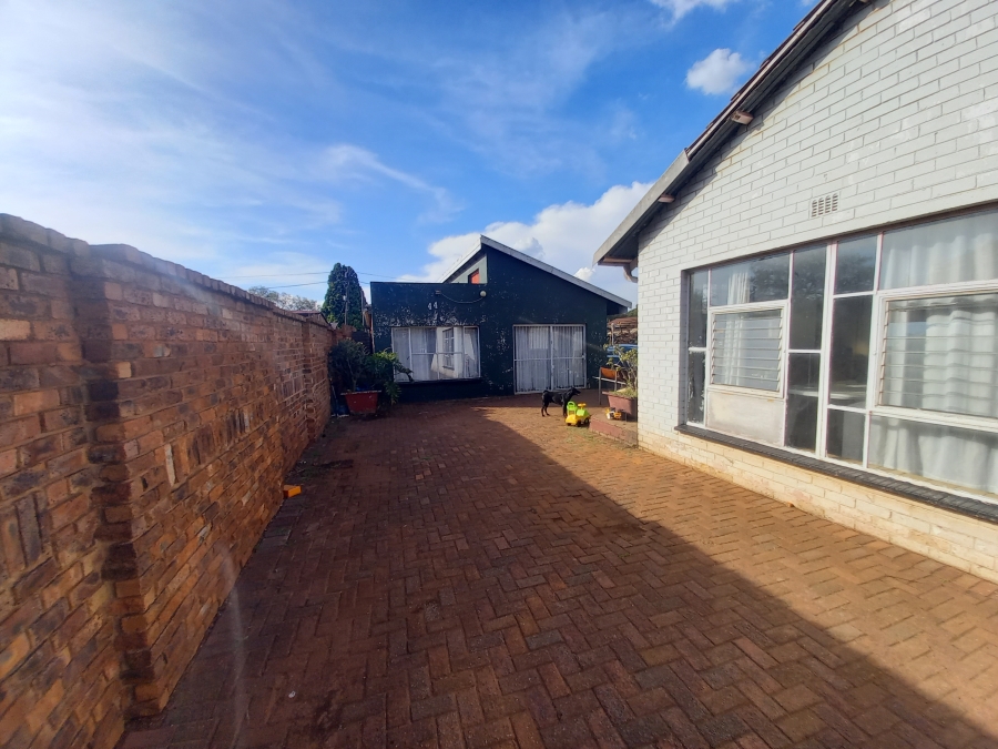 3 Bedroom Property for Sale in Northmead Gauteng