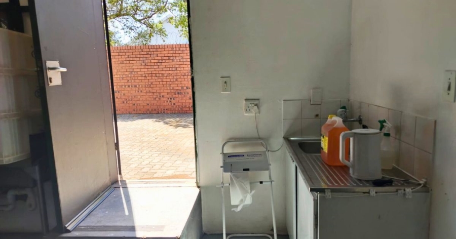 Commercial Property for Sale in Clubview Gauteng