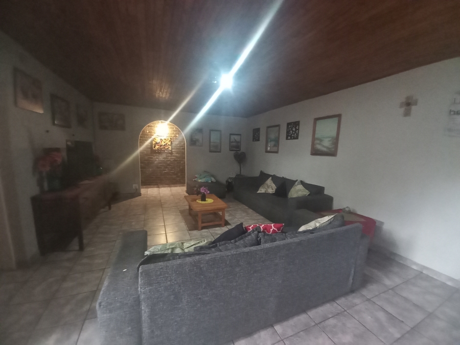 4 Bedroom Property for Sale in Danville Gauteng