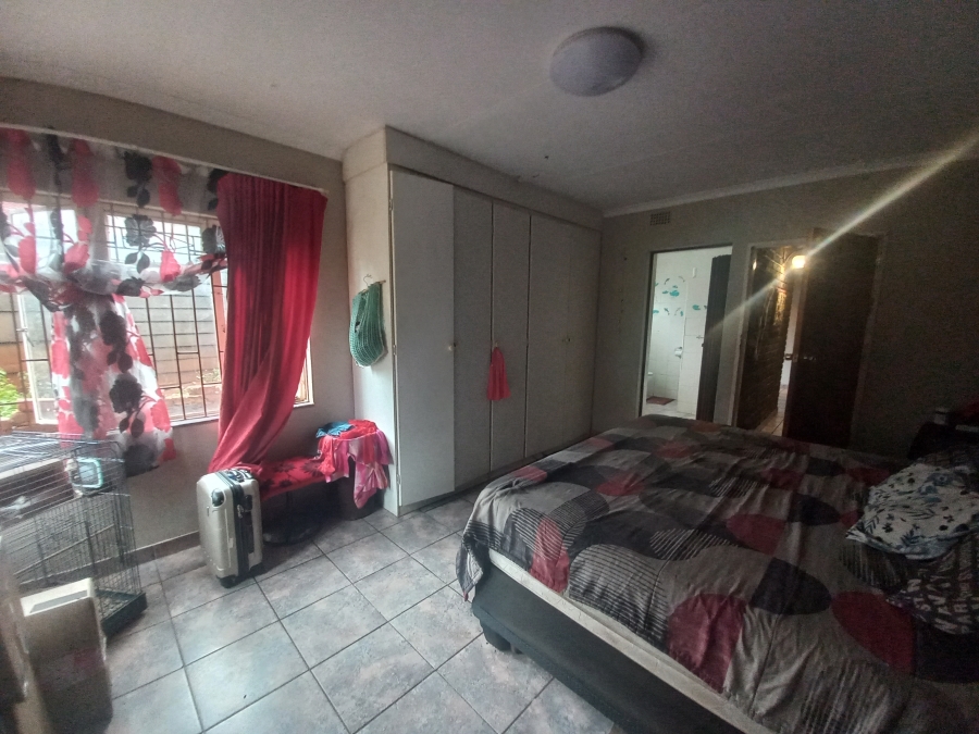 4 Bedroom Property for Sale in Danville Gauteng