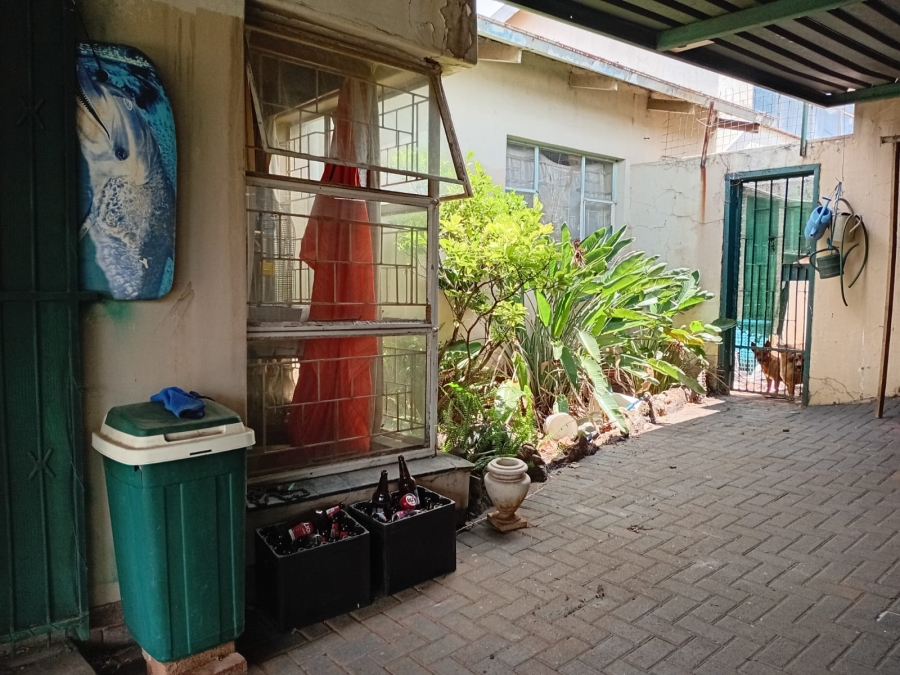 5 Bedroom Property for Sale in Danville Gauteng