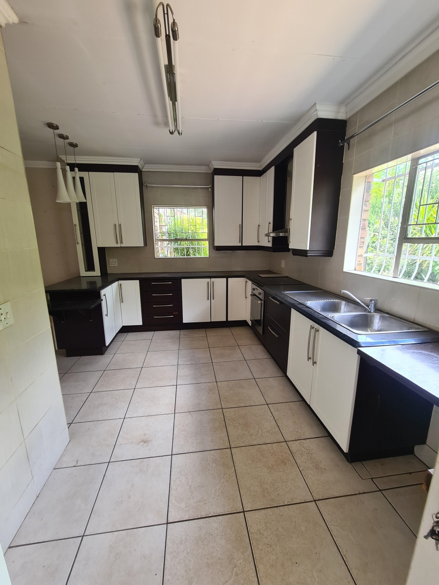 3 Bedroom Property for Sale in Flora Gardens Gauteng