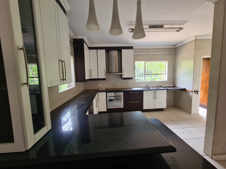 3 Bedroom Property for Sale in Flora Gardens Gauteng