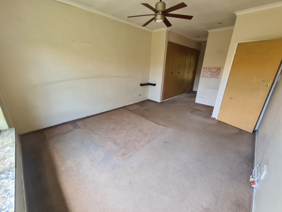 3 Bedroom Property for Sale in Flora Gardens Gauteng