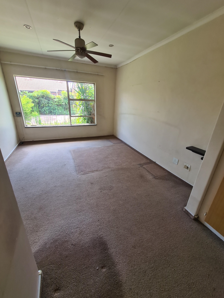 3 Bedroom Property for Sale in Flora Gardens Gauteng