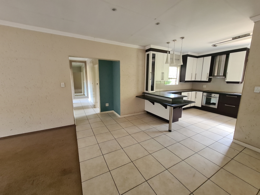 3 Bedroom Property for Sale in Flora Gardens Gauteng