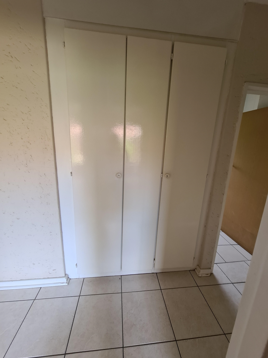 3 Bedroom Property for Sale in Flora Gardens Gauteng