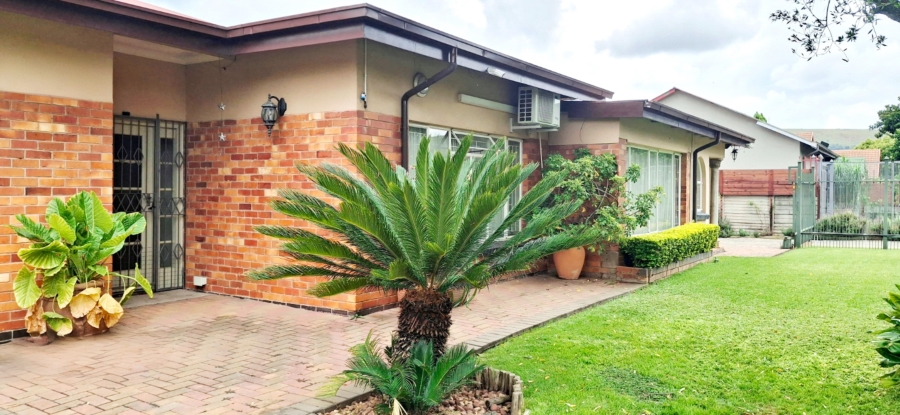 3 Bedroom Property for Sale in Villieria Gauteng