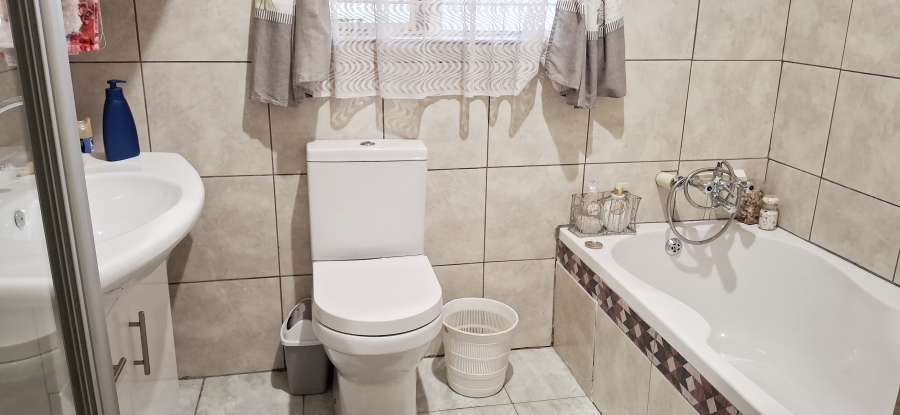 3 Bedroom Property for Sale in Villieria Gauteng