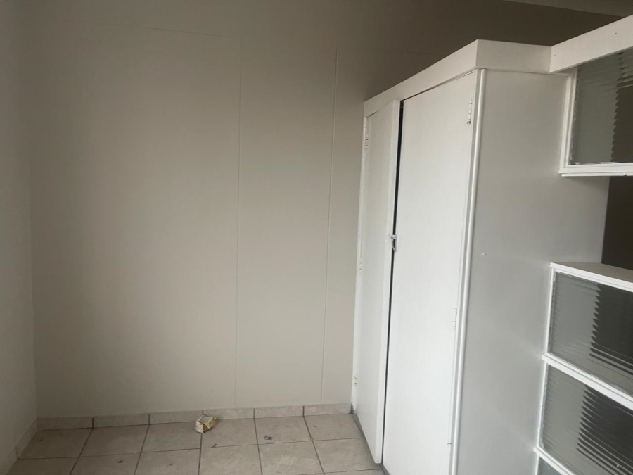 1 Bedroom Property for Sale in Sunnyside Gauteng