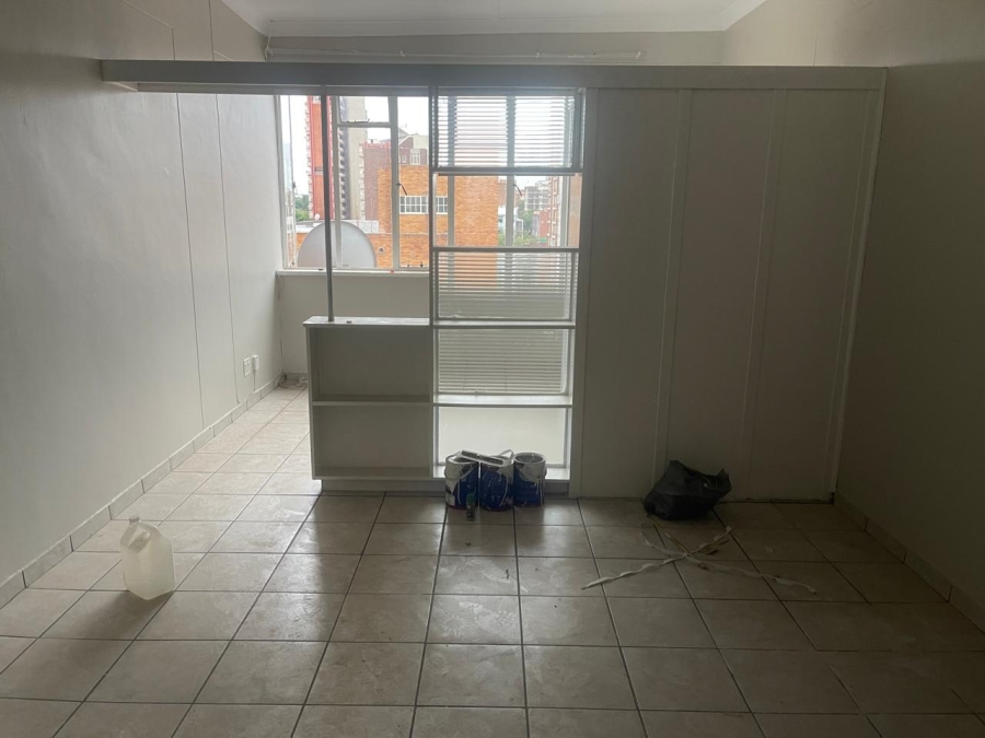 1 Bedroom Property for Sale in Sunnyside Gauteng